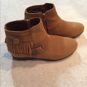 Minnetonka Booties